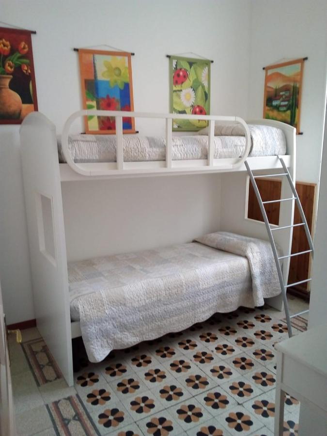 Villino Anna Villa Imperia Bagian luar foto